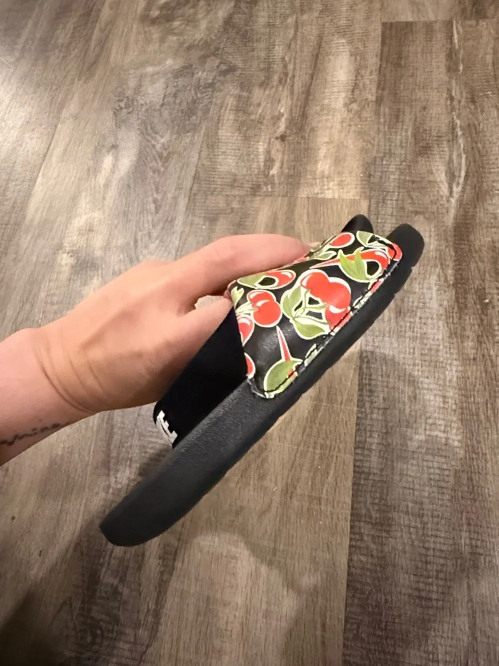 Nike kids slides